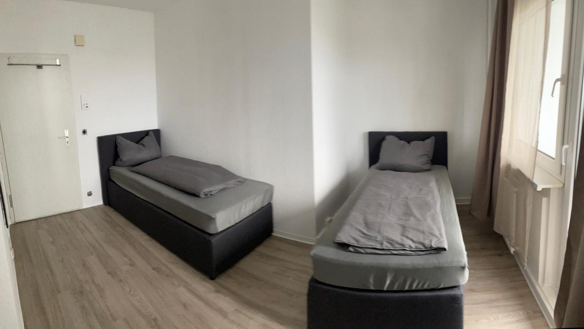 Max Appartements Neubrandenburg Bagian luar foto