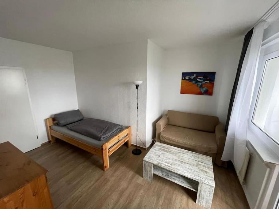 Max Appartements Neubrandenburg Bagian luar foto