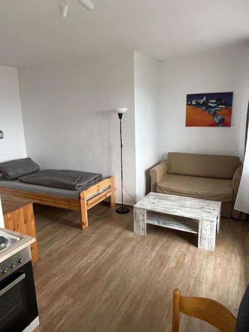 Max Appartements Neubrandenburg Bagian luar foto